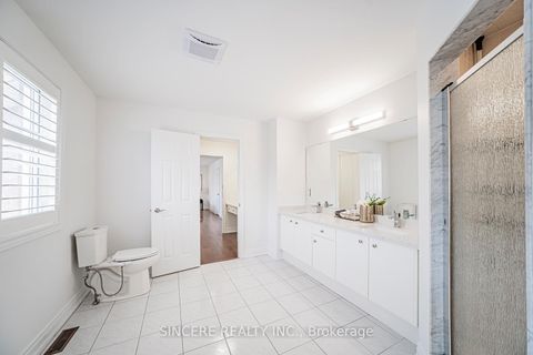 Photo 32 at 30 Eyer Drive, Cachet, Markham