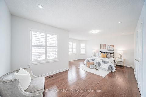 Photo 40 at 30 Eyer Drive, Cachet, Markham