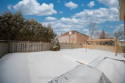 Photo 49 at 30 Eyer Drive, Cachet, Markham