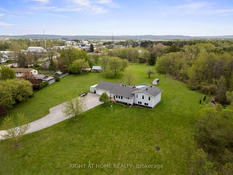 Photo 2 at 7544 County Road 91 Road, Stayner, Clearview