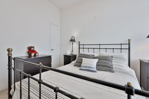 Photo 15 at Ph 201 - 8 Scollard Street, Annex, Toronto