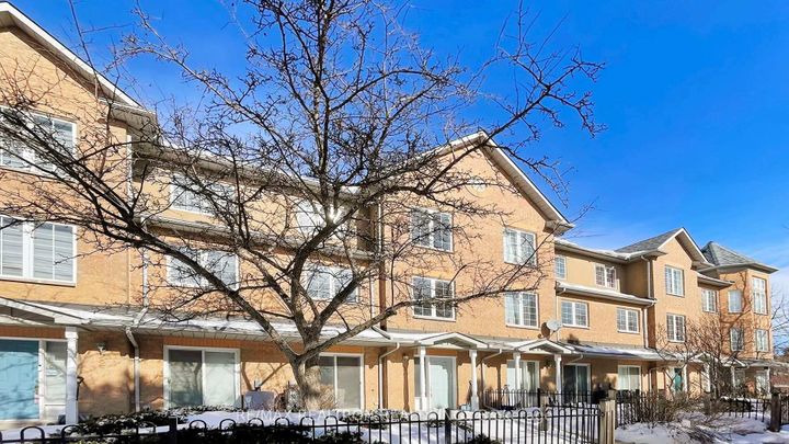 Photo 1 at 3 - 2 Alpen Way, Unionville, Markham
