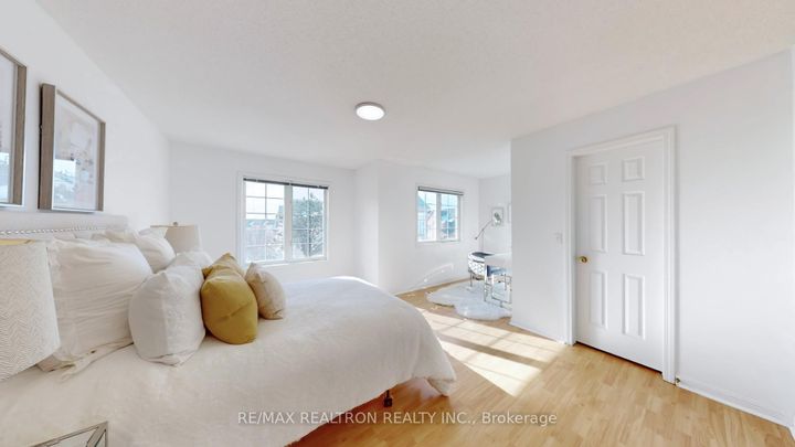 Photo 26 at 3 - 2 Alpen Way, Unionville, Markham