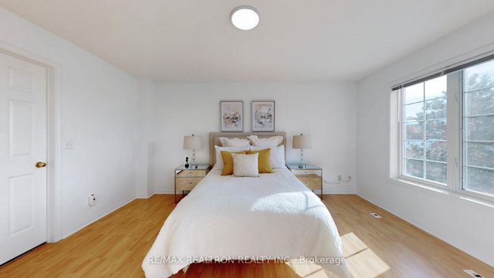 Photo 28 at 3 - 2 Alpen Way, Unionville, Markham