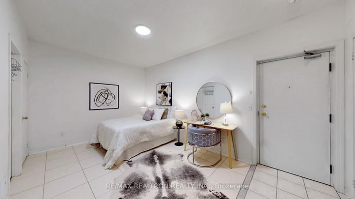 Photo 32 at 3 - 2 Alpen Way, Unionville, Markham