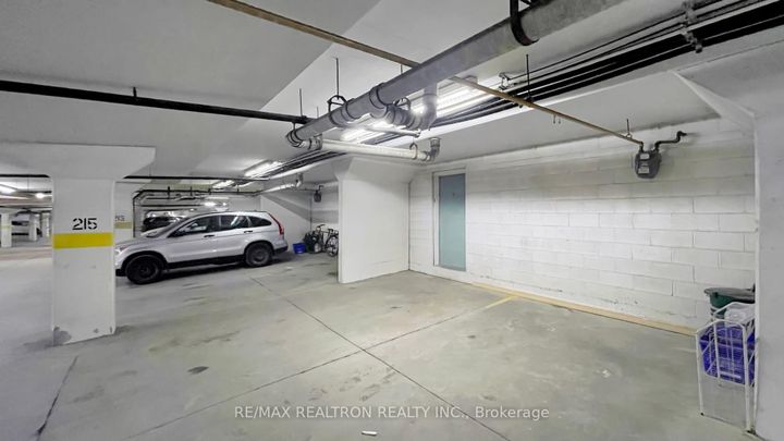 Photo 36 at 3 - 2 Alpen Way, Unionville, Markham