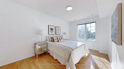 Photo 19 at 3 - 2 Alpen Way, Unionville, Markham