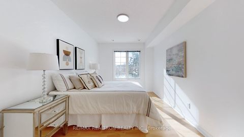 Photo 21 at 3 - 2 Alpen Way, Unionville, Markham