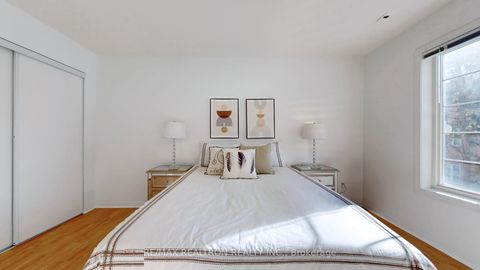 Photo 22 at 3 - 2 Alpen Way, Unionville, Markham