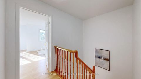 Photo 24 at 3 - 2 Alpen Way, Unionville, Markham