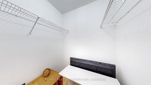 Photo 30 at 3 - 2 Alpen Way, Unionville, Markham