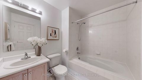 Photo 31 at 3 - 2 Alpen Way, Unionville, Markham