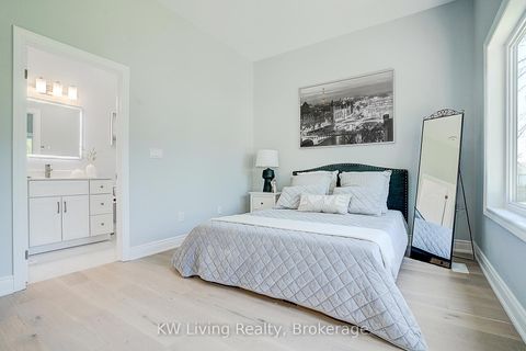 Photo 14 at 15 Farley Circle, Historic Lakeshore Communities, Georgina