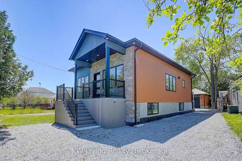 Photo 34 at 15 Farley Circle, Historic Lakeshore Communities, Georgina