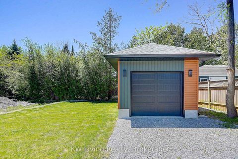 Photo 36 at 15 Farley Circle, Historic Lakeshore Communities, Georgina