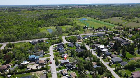 Photo 41 at 15 Farley Circle, Historic Lakeshore Communities, Georgina