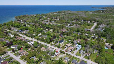 Photo 42 at 15 Farley Circle, Historic Lakeshore Communities, Georgina