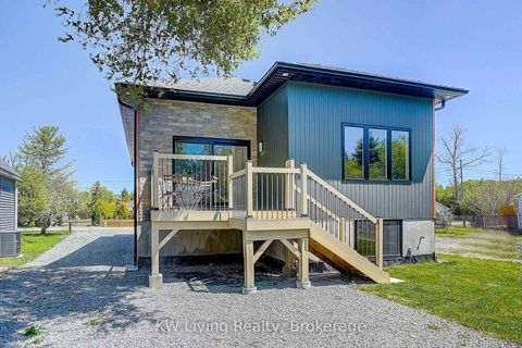 Photo 43 at 15 Farley Circle, Historic Lakeshore Communities, Georgina