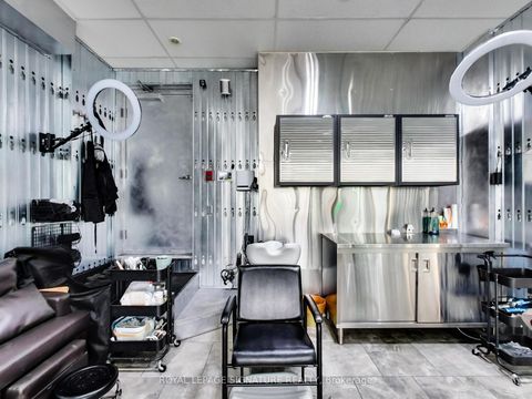 Photo 9 at 475D Rogers Road, Eglinton West, Toronto