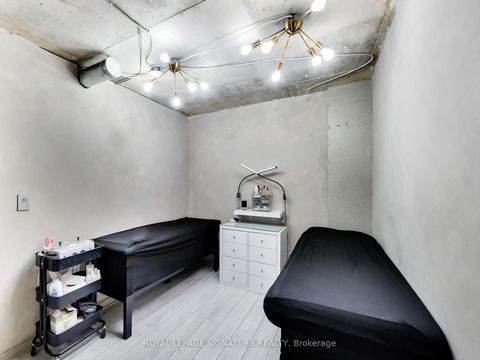 Photo 22 at 475D Rogers Road, Eglinton West, Toronto