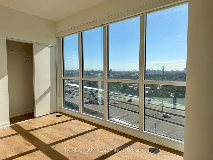 Photo 13 at 1103 - 117 Mcmahon Drive, Bayview Village, Toronto