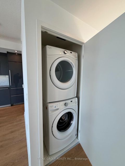 Photo 14 at 1103 - 117 Mcmahon Drive, Bayview Village, Toronto