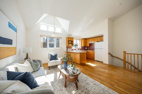 Photo 25 at 51 Shaftesbury Avenue, Moore Park, Toronto