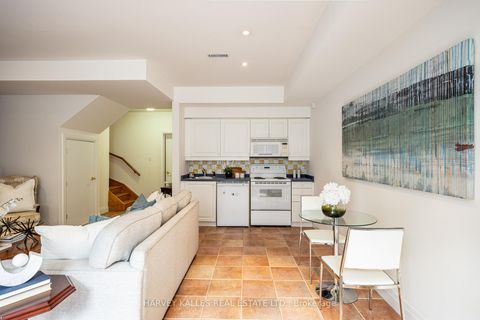 Photo 35 at 51 Shaftesbury Avenue, Moore Park, Toronto