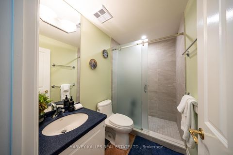 Photo 38 at 51 Shaftesbury Avenue, Moore Park, Toronto