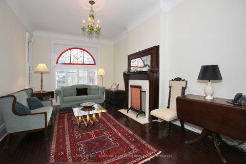 Photo 3 at 262 Concord Avenue, Little Italy, Toronto