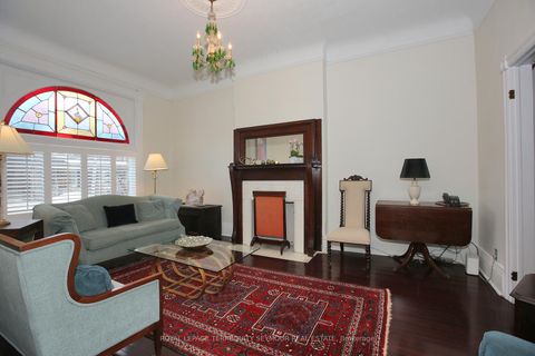 Photo 4 at 262 Concord Avenue, Little Italy, Toronto