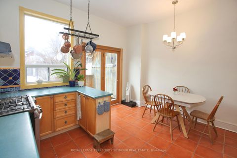 Photo 9 at 262 Concord Avenue, Little Italy, Toronto