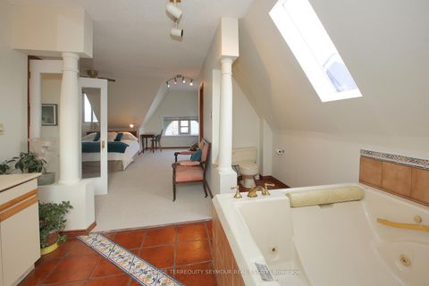 Photo 23 at 262 Concord Avenue, Little Italy, Toronto