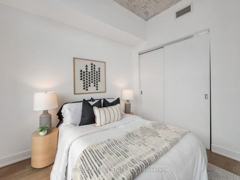 Photo 14 at 404 - 2 Gladstone Avenue, Little Portugal, Toronto