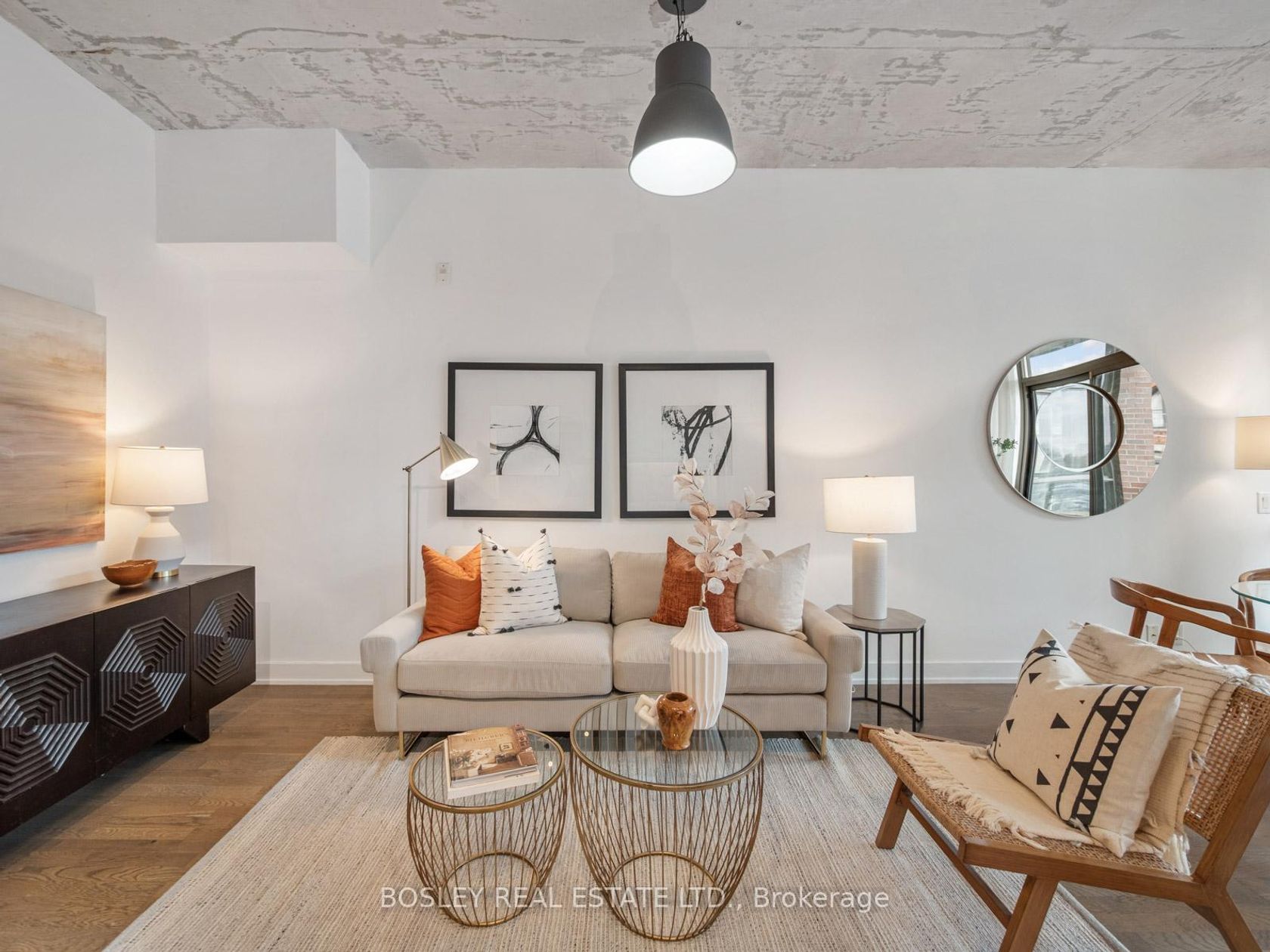 404 - 2 Gladstone Avenue, Little Portugal, Toronto 