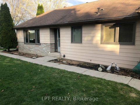 Photo 6 at 37 Malone Road, Sutton & Jackson's Point, Georgina