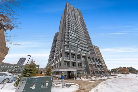 Photo 2 at 2007 - 6 Sonic Way, Flemingdon Park, Toronto