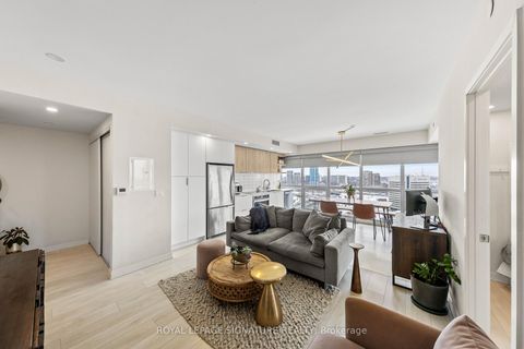 Photo 11 at 2007 - 6 Sonic Way, Flemingdon Park, Toronto