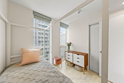 Photo 40 at 2007 - 6 Sonic Way, Flemingdon Park, Toronto