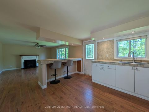 Photo 2 at 775 James Street, Alcona, Innisfil