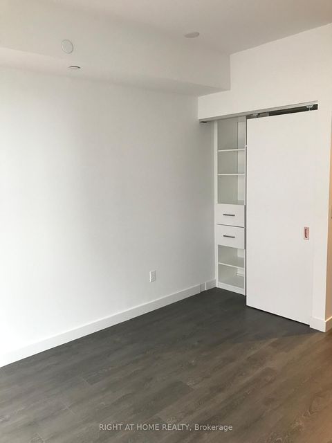 Photo 4 at 1907 - 215 Queen Street W, Waterfront Communities C1, Toronto