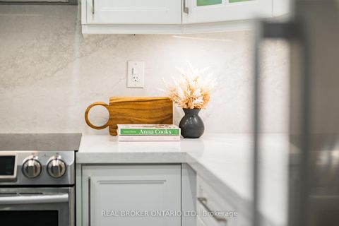 Photo 43 at 8 Springhurst Avenue, South Parkdale, Toronto