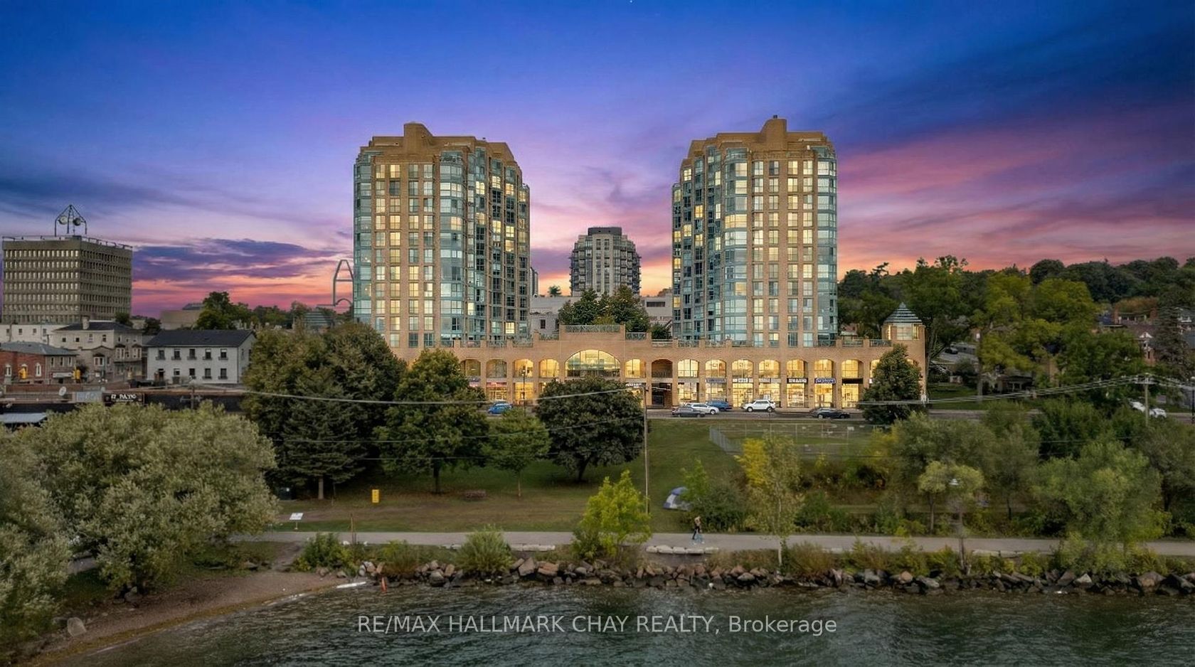 1003 - 140 Dunlop Street E, City Centre, Barrie photo number 2