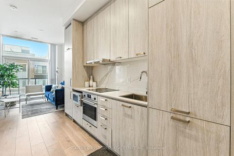 Photo 5 at 201 - 60 Honeycrisp Crescent, Vaughan Corporate Centre, Vaughan