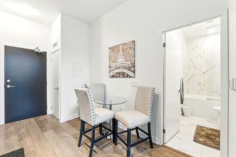 Photo 8 at 201 - 60 Honeycrisp Crescent, Vaughan Corporate Centre, Vaughan