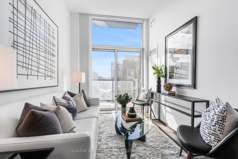 Photo 15 at 223 - 60 Honeycrisp Crescent, Vaughan Corporate Centre, Vaughan