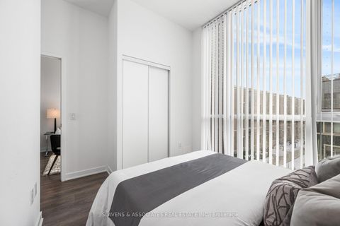 Photo 19 at 223 - 60 Honeycrisp Crescent, Vaughan Corporate Centre, Vaughan