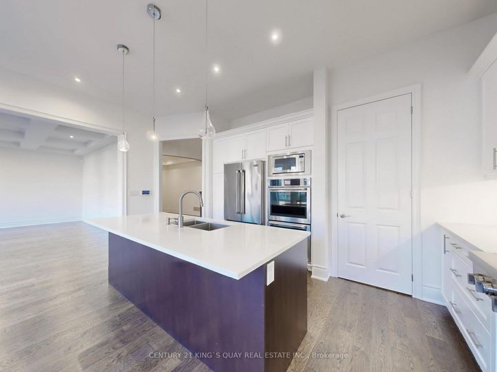 Photo 5 at 41 Torrey Pines Road, Kleinburg, Vaughan