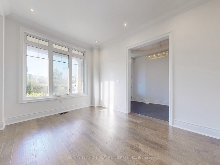 Photo 16 at 41 Torrey Pines Road, Kleinburg, Vaughan