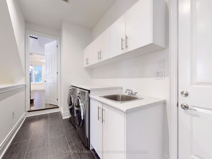 Photo 18 at 41 Torrey Pines Road, Kleinburg, Vaughan